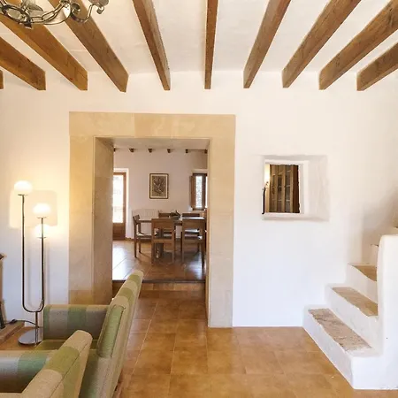 Holiday home Petita Llombards *