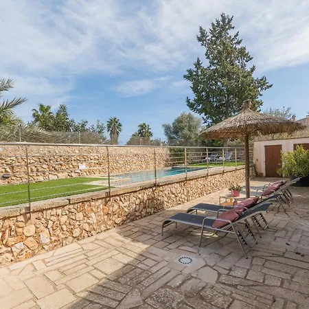 Petita Llombards Holiday home *